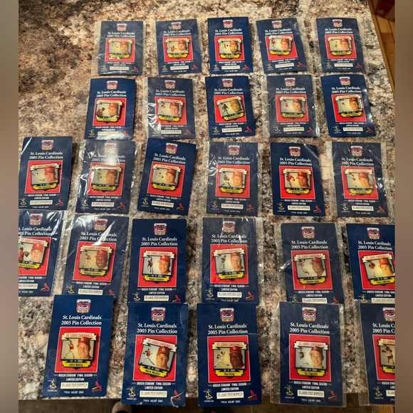 Other - 27 St. Louis Cardinals 2005 Pin Collection